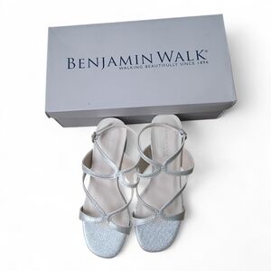 NEW In The Box Benjamin Walk Touch Ups Silver Sandals Size 5.5